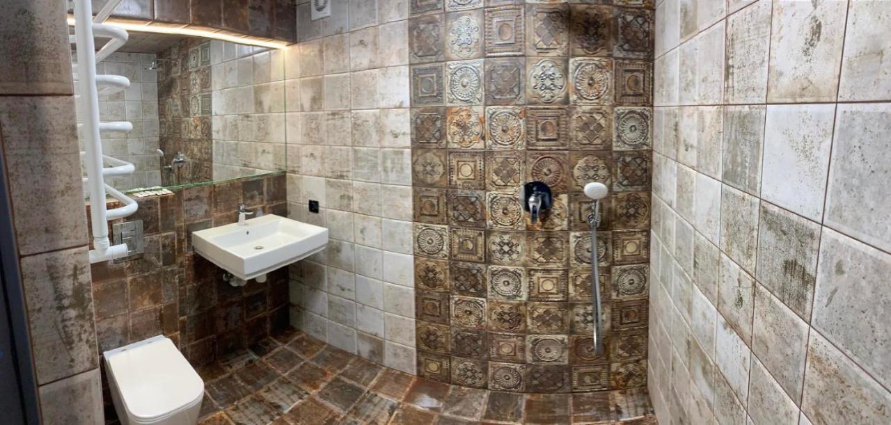 Уютная Квартира Возле Метро 23 Августа Appartement Charkov Buitenkant foto