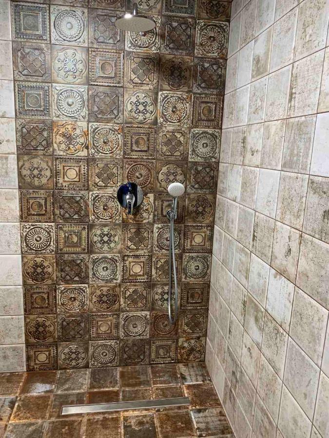 Уютная Квартира Возле Метро 23 Августа Appartement Charkov Buitenkant foto